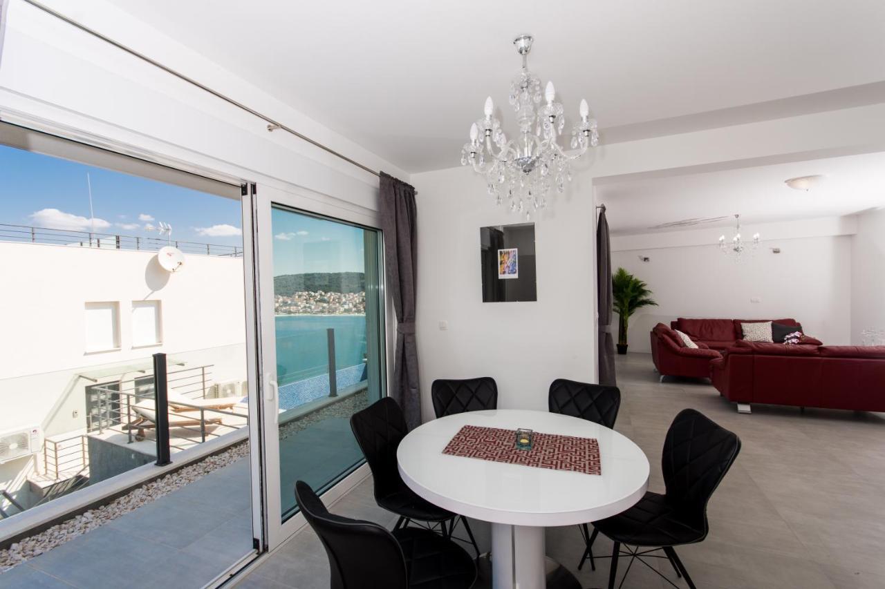 Apartment Julia Trogir Exterior foto
